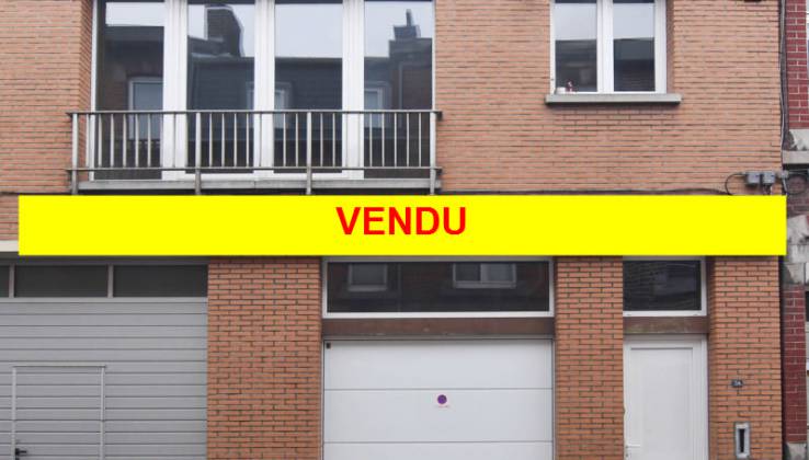 VENDU - ANGLEUR maison avec garage deux chambres séjour cuisine et salle de bains wc séparé
