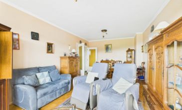 VIAGER OCCUPE appartement 2 chambres avec terrasse et emplacement garage
