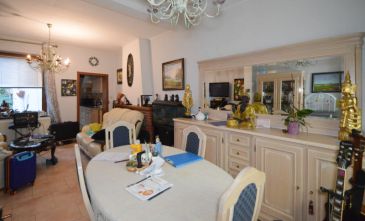 Maison deux chambres cour jardin et garage VIAGER OCCUPE